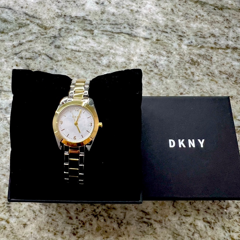 NWOT. Beautiful Silver & Gold DKNY Collateral Material Women’s Watch